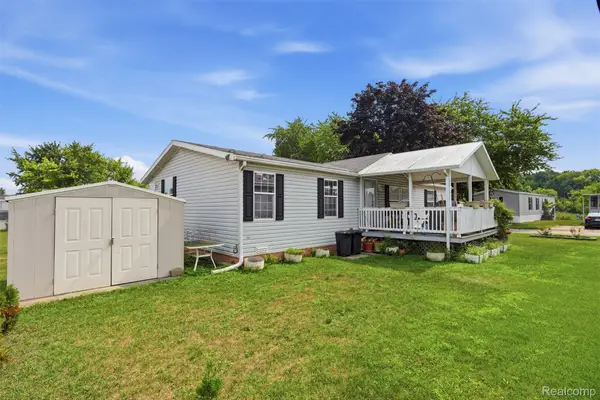 29643 Carousel Street, Novi, MI 48377