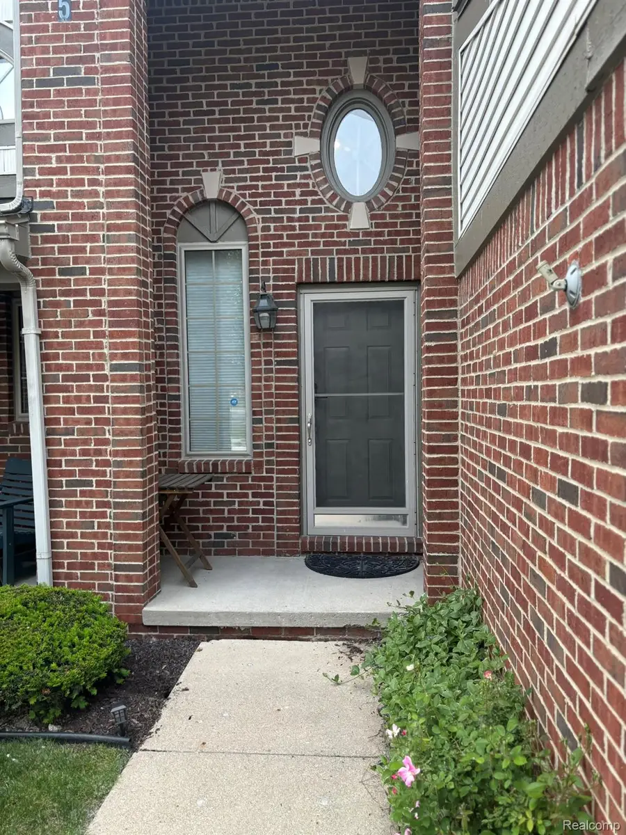 44700 Heather Lane #19, Canton, MI 48187 - #3