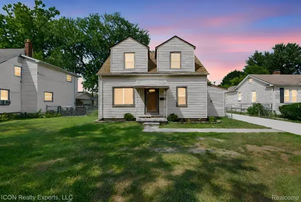 29220 Cambridge Street, GardenCity, MI 48135