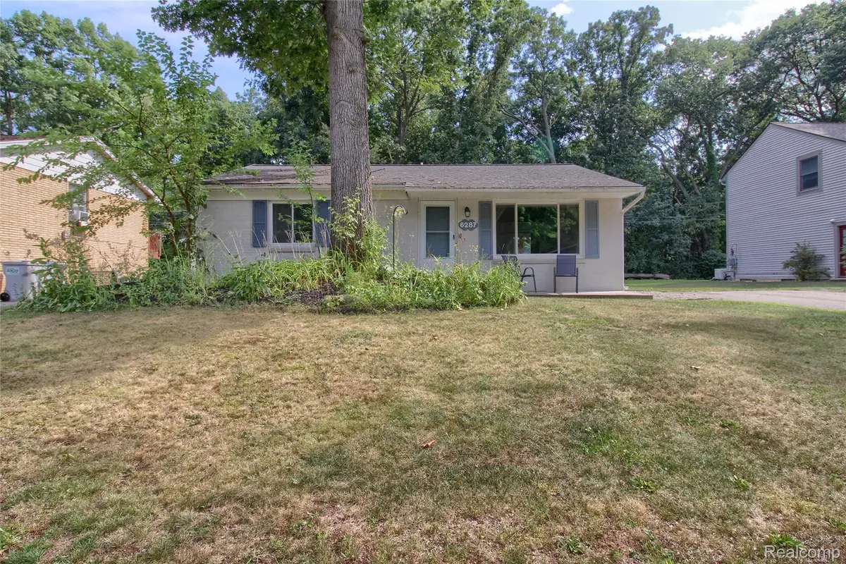 6287 Baldwin Circle, Brighton, MI 48116 - #1