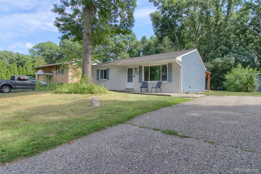 6287 Baldwin Circle, Brighton, MI 48116 - #3