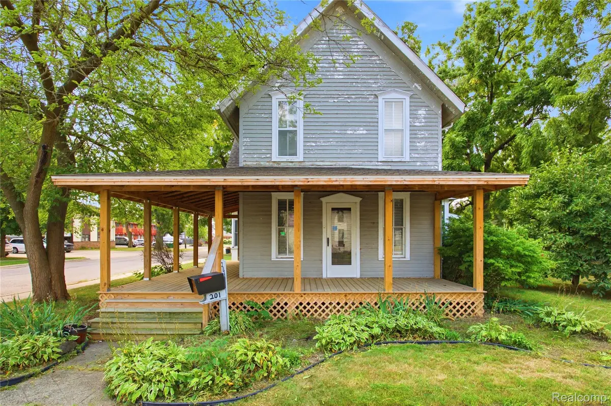 201 W Liberty Street, South Lyon, MI 48178 - #1