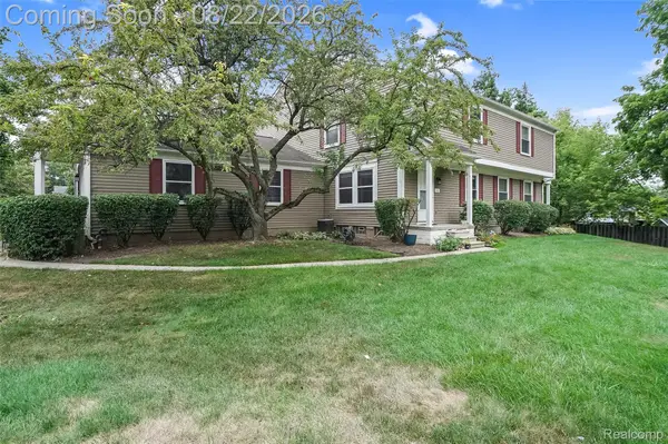 385 Neptune Drive, WalledLake, MI 48390
