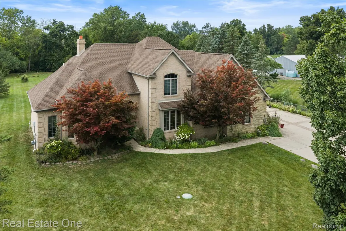 17268 Beech Daly Road, Brownstown, MI 48174 - #1