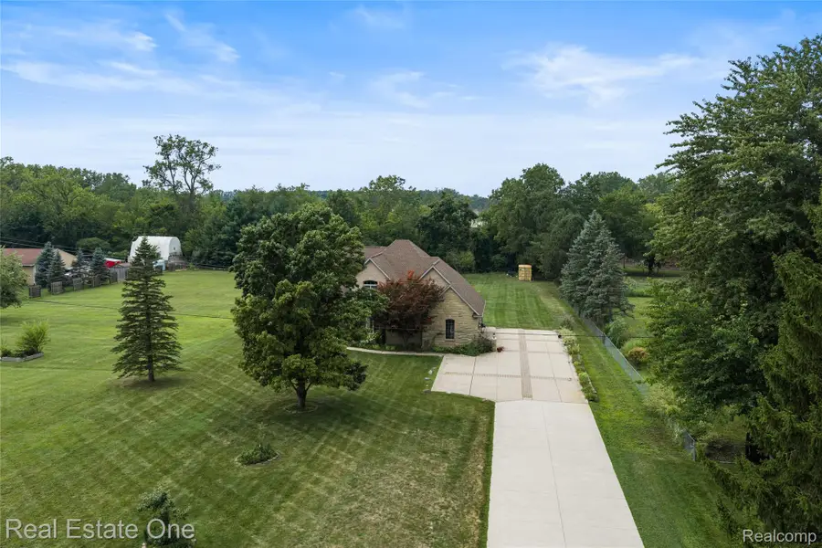 17268 Beech Daly Road, Brownstown, MI 48174 - #3