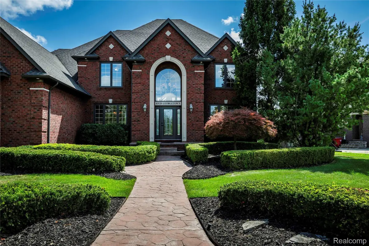 63520 Georgetowne S, Washington, MI 48095 - #1