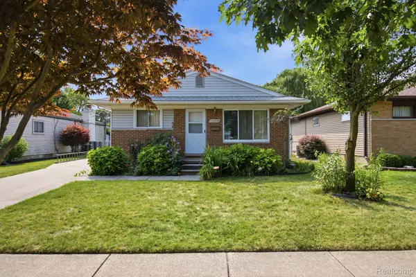 28009 Elba Street, StClairShores, MI 48081