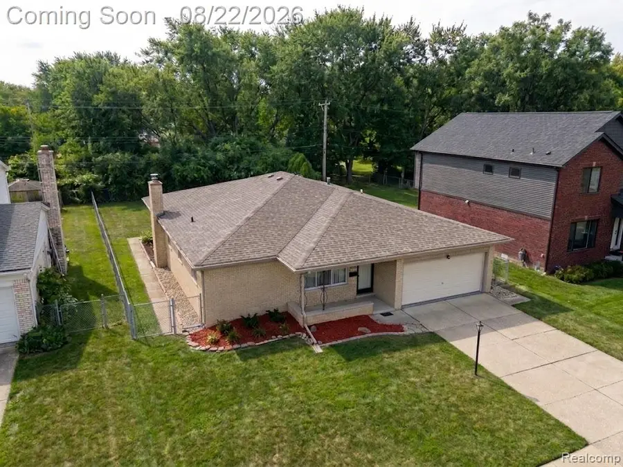 36357 Weber Drive, Sterling Heights, MI 48310 - #2
