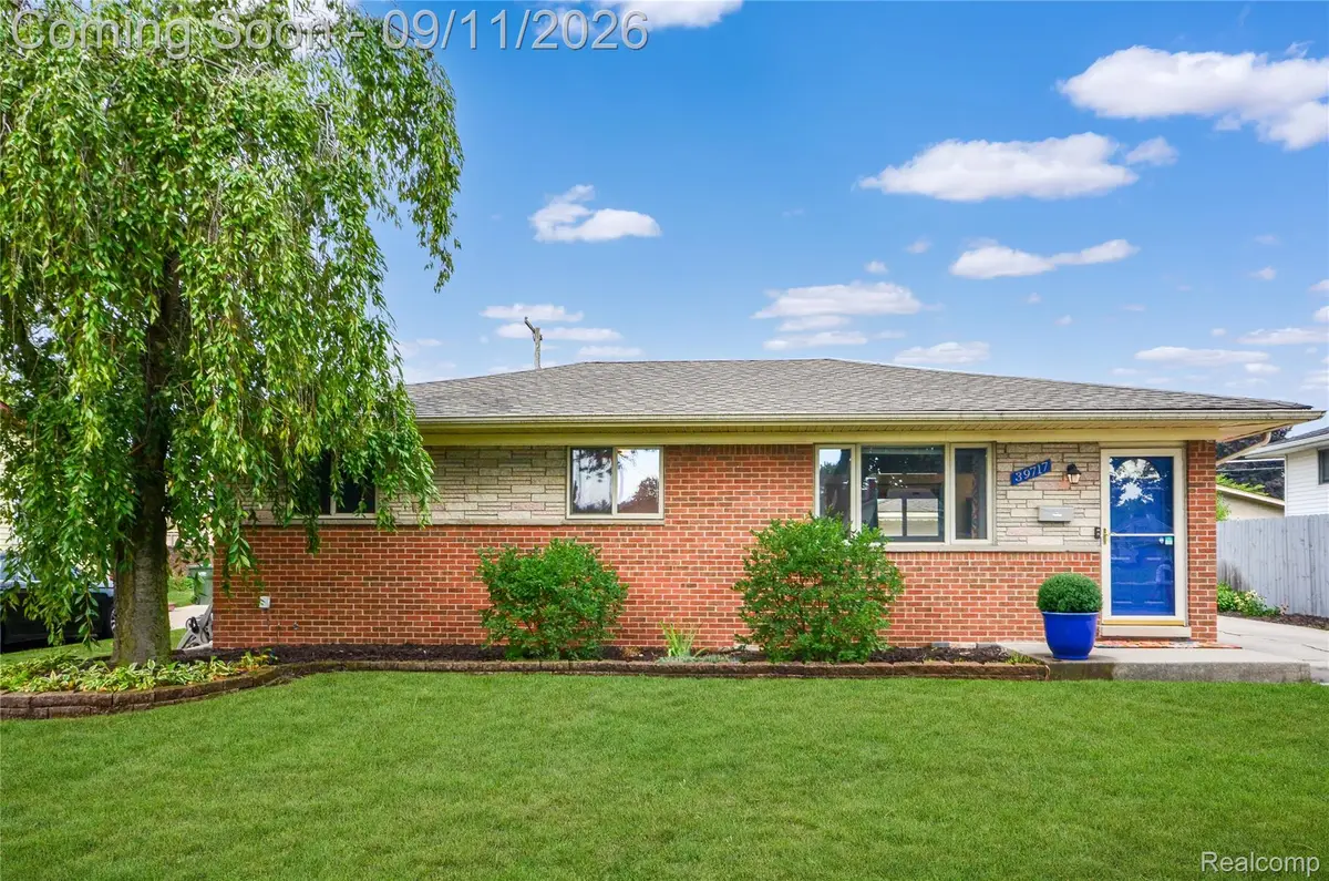 39717 Parklawn Drive, Sterling Heights, MI 48313 - #1