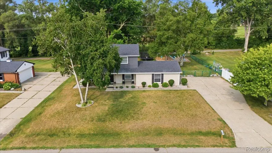 3225 Golfhill Drive, Waterford, MI 48329 - #3