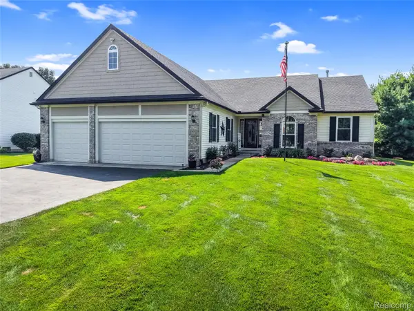 2905 Saddlebrook Court, Pinckney, MI 48169