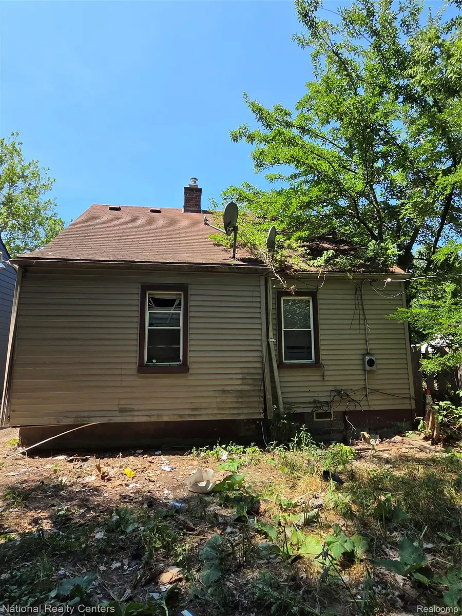 9344 Sussex Street, Detroit, MI 48228 - #3