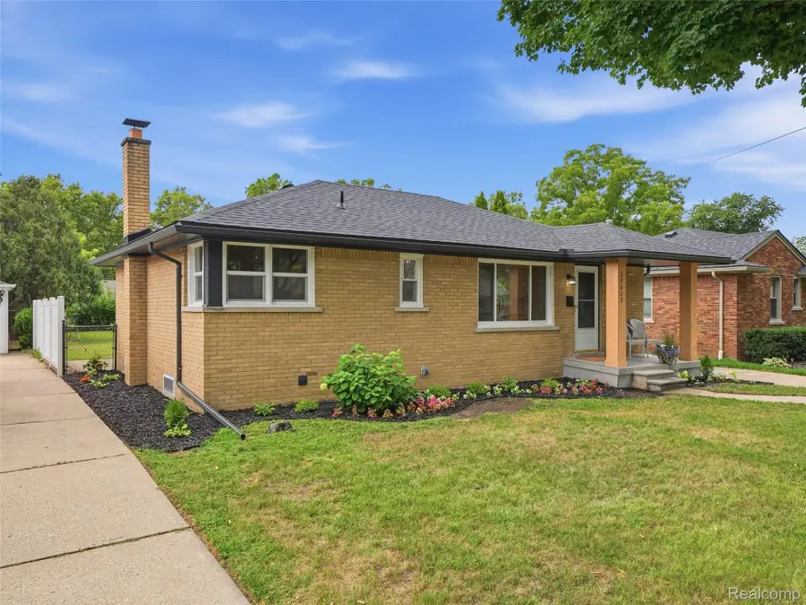 22628 Oconnor Street, Saint Clair Shores, MI 48080 - #2