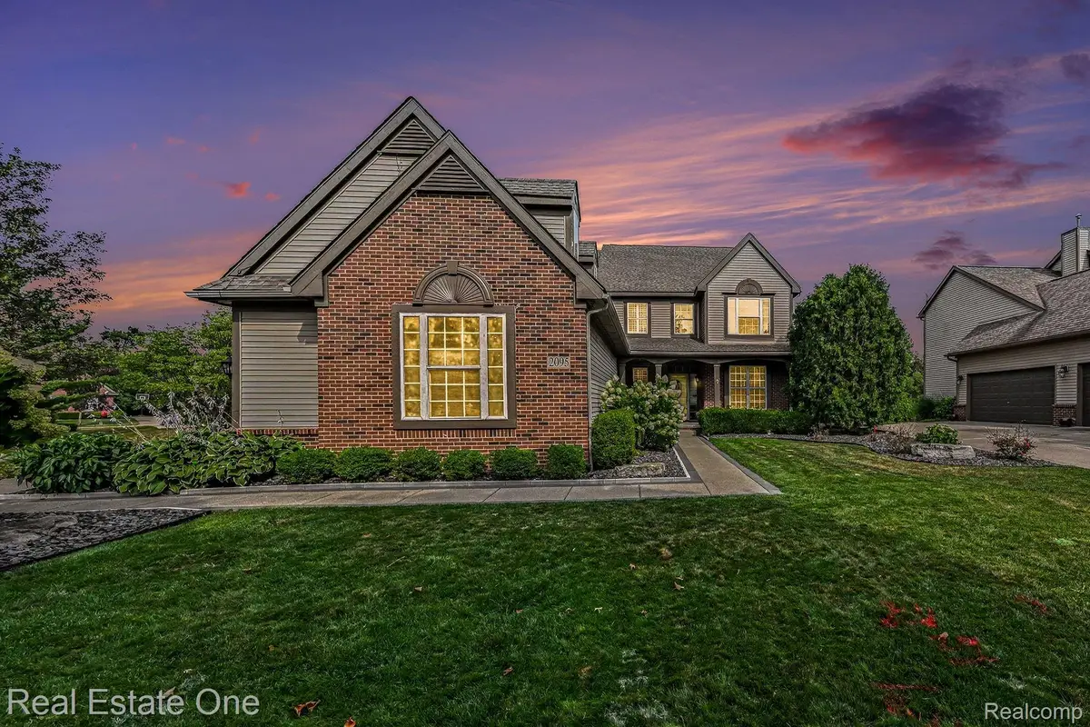 2095 Warbler Court, Commerce Township, MI 48382 - #1