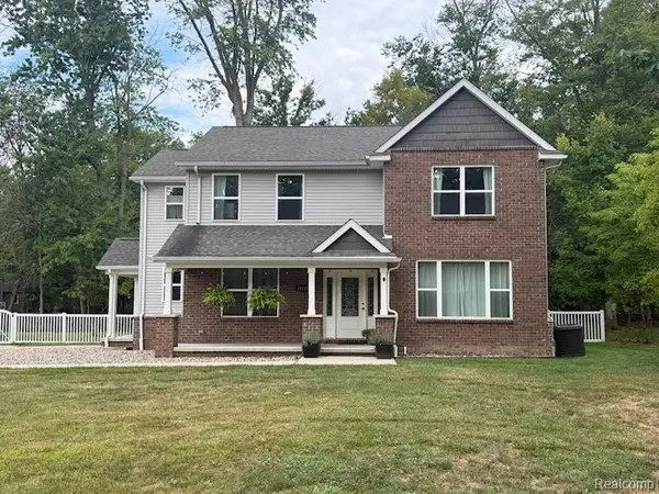 16135 Henry Ruff Street, Livonia, MI 48154