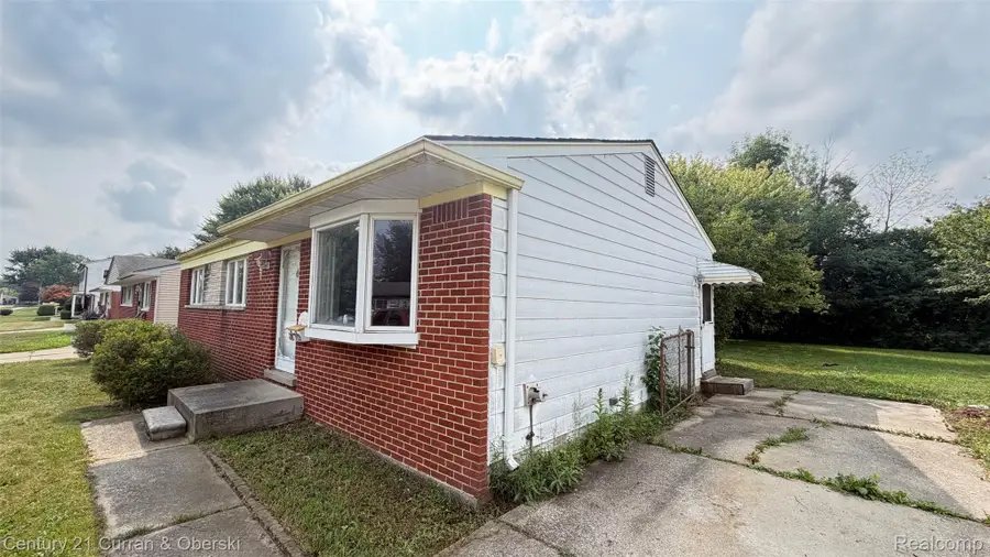 38609 Scott Drive, Westland, MI 48186 - #2