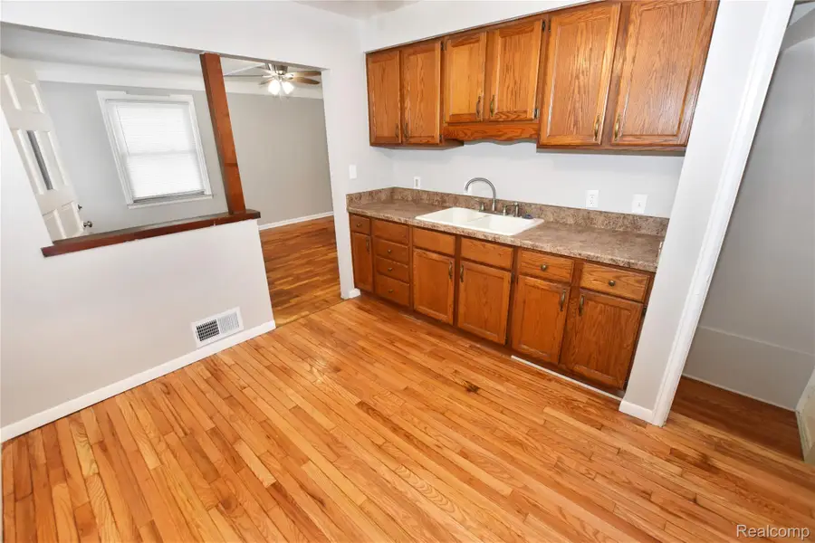 3933 Clairmont Street, Flint, MI 48532 - #3
