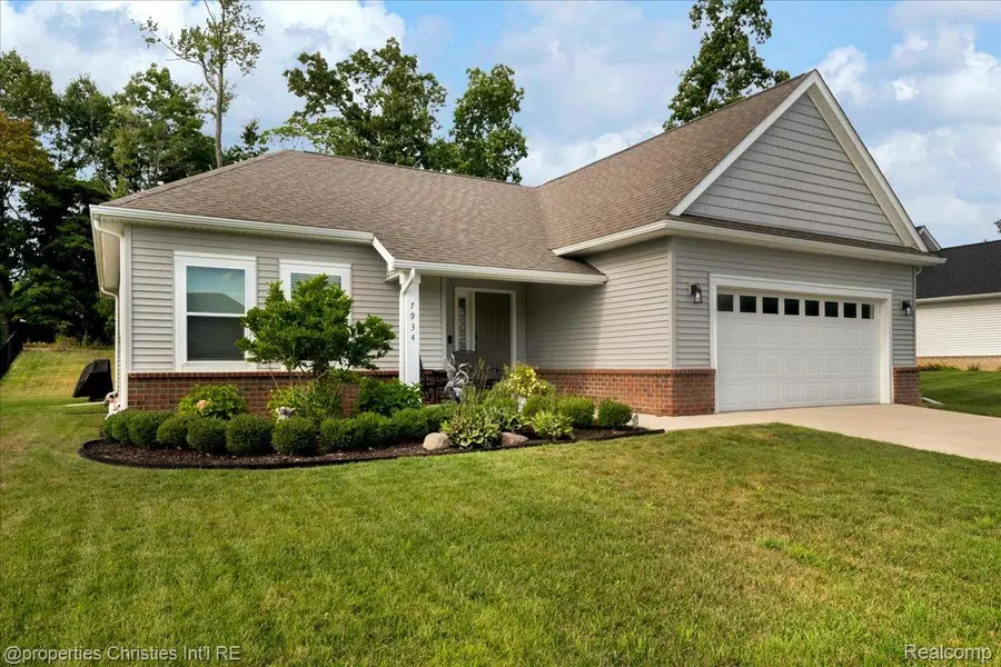 Address Withheld By Seller, Waterford, MI 48327 - #3