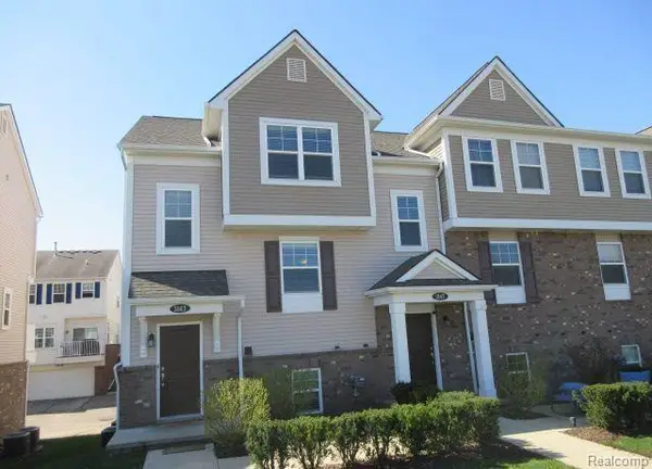 3143 Chambers W, Wixom, MI 48393