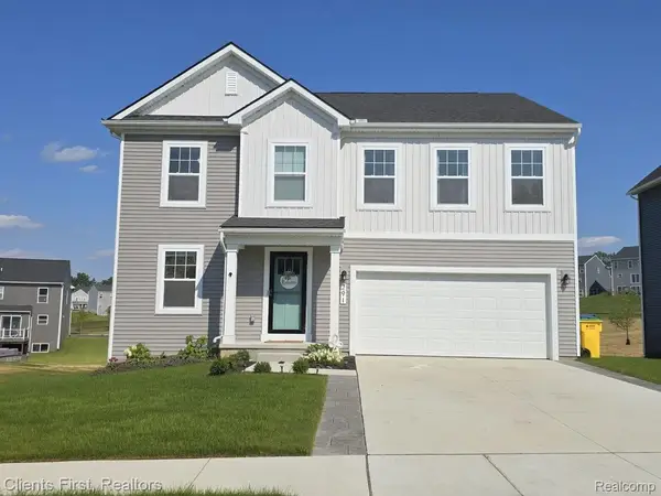 291 Quartz Way, WhiteLake, MI 48386