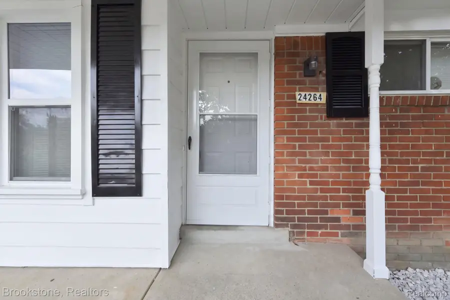 24264 Wilmot Avenue, Eastpointe, MI 48021 - #3