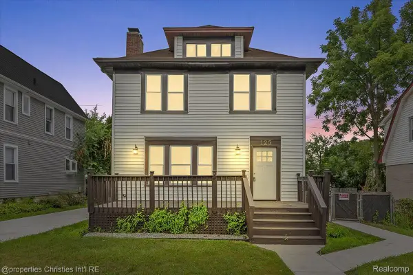 125 Alice Avenue, BloomfieldHills, MI 48302