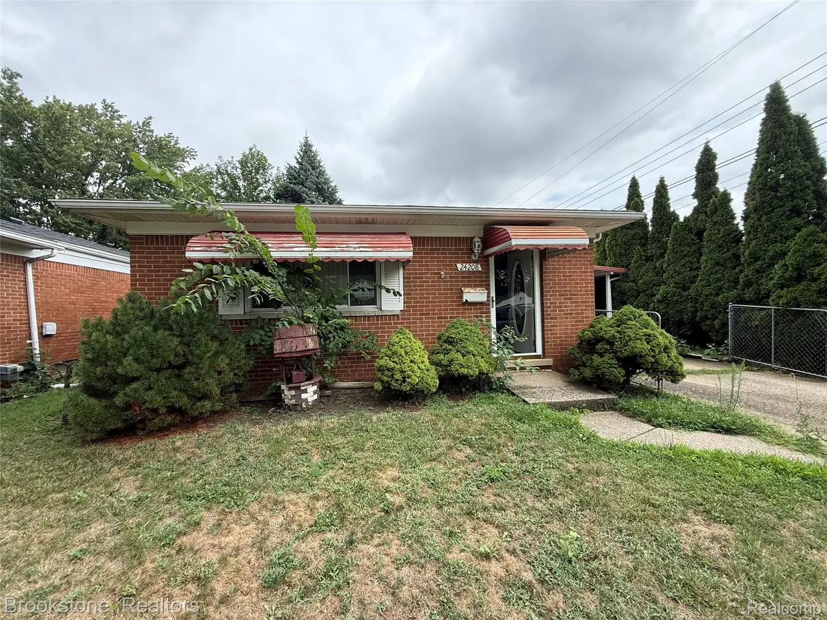 24208 Lauren Avenue, Warren, MI 48089 - #1
