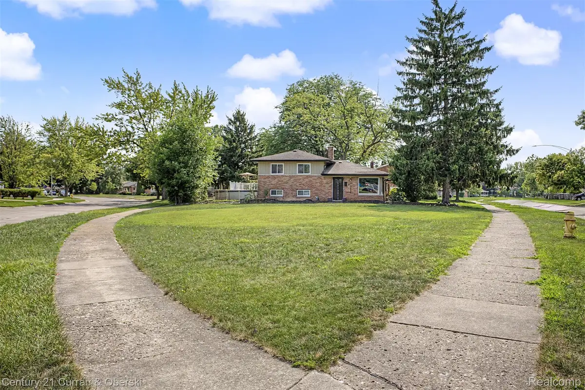 30633 Gladys Avenue, Westland, MI 48185 - #1