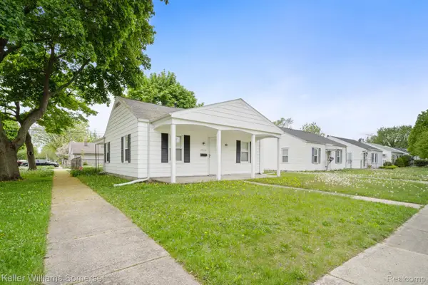 19214 Roscommon Street, HarperWoods, MI 48225