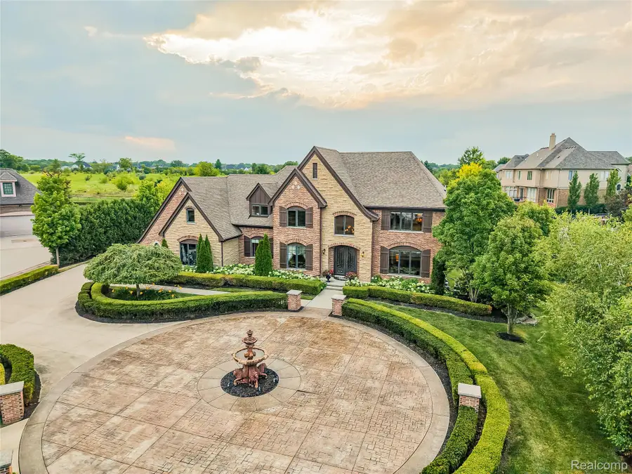 48892 Barola Court, Northville, MI 48167 - #3