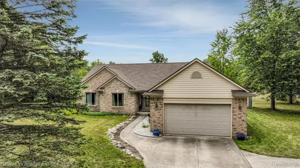 210 Mayfield, Leonard, MI 48367
