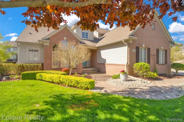 819 Pineridge Avenue, Oxford, MI 48371