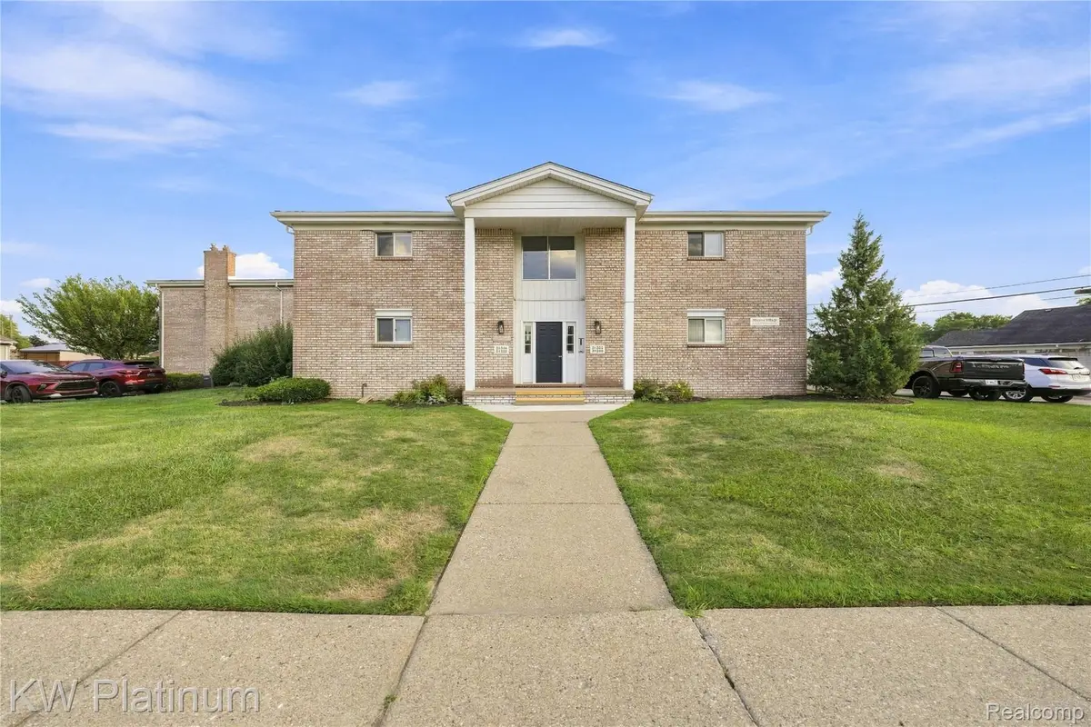 21542 Saint Gertrude Street #6, Saint Clair Shores, MI 48081 - #1