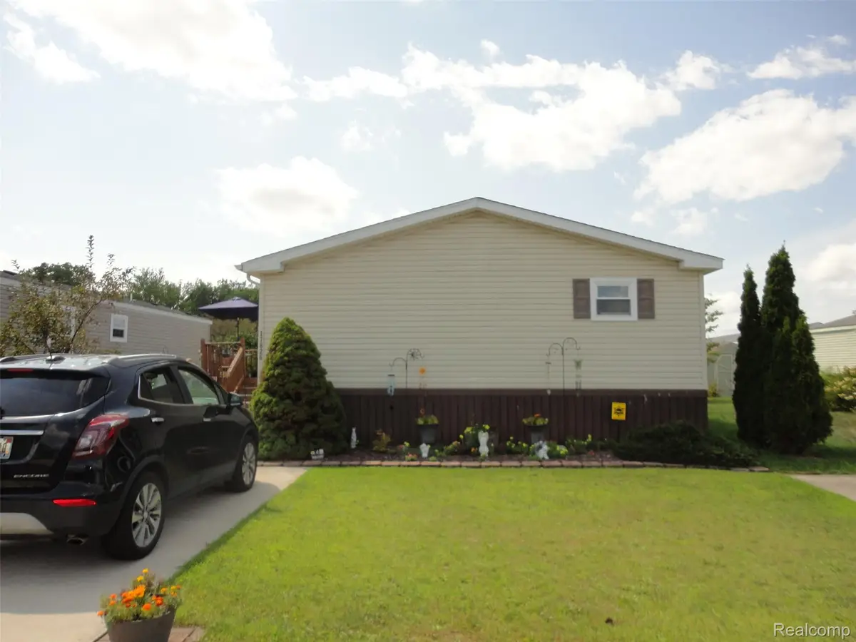 17826 Dennis, Romulus, MI 48174 - #1