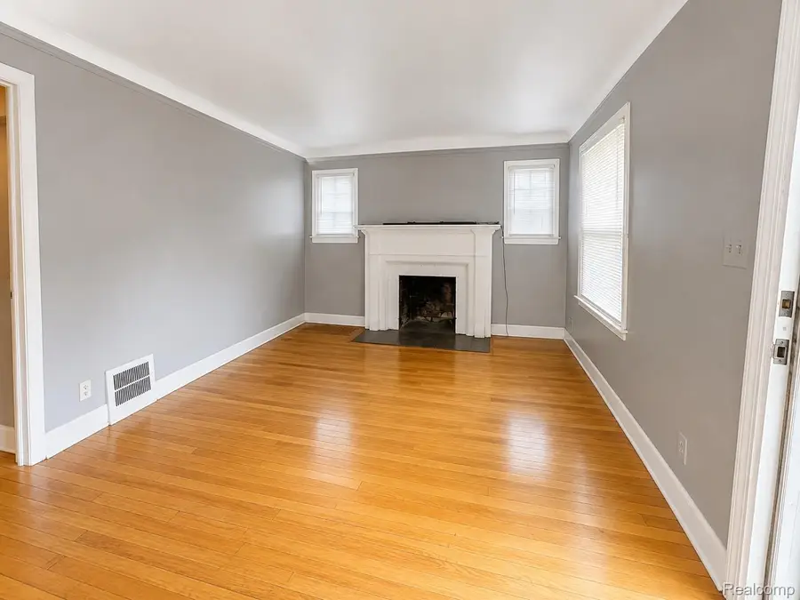 10134 Britain Street, Detroit, MI 48224 - #2