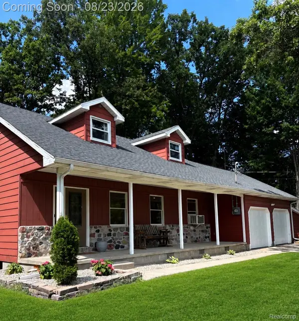 184 S 9 Mile Road, Midland, MI 48640