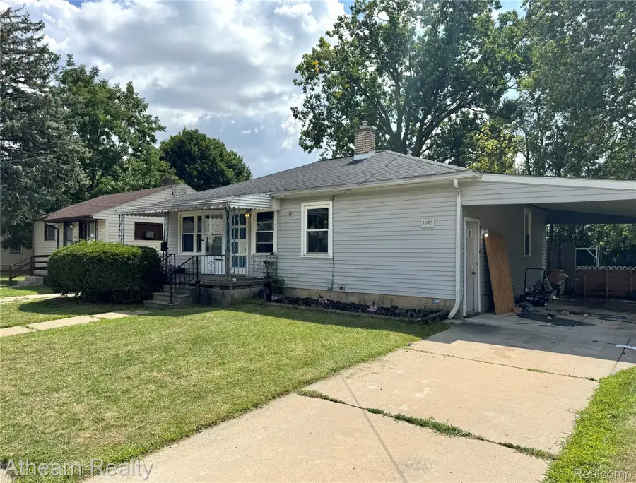 3935 Larchmont Street, Flint, MI 48532 - #2
