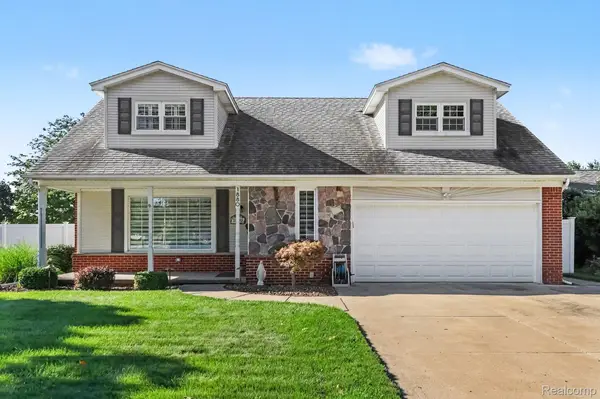 1880 Kenwood Street, Trenton, MI 48183