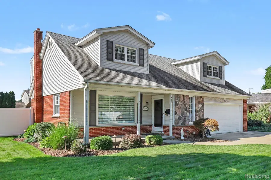 1880 Kenwood Street, Trenton, MI 48183 - #2