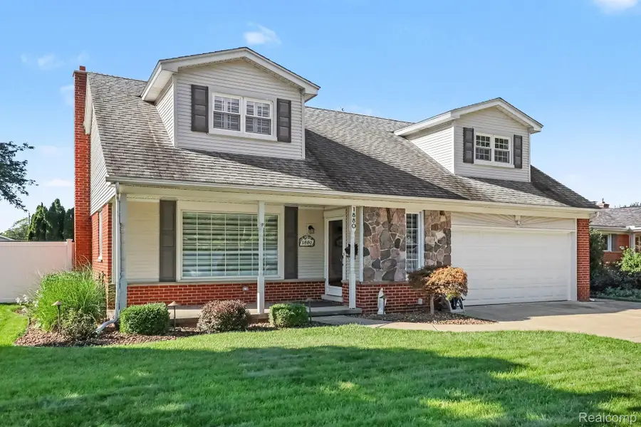 1880 Kenwood Street, Trenton, MI 48183 - #3