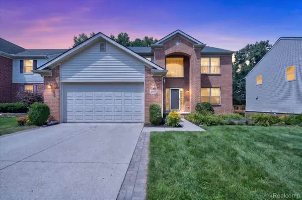 2557 Solace Drive, CommerceTwp, MI 48382
