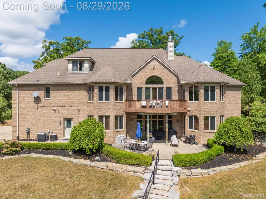 2550 Birch Grove Court, Oxford, MI 48370 - #3