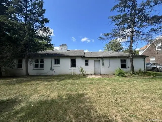 19430 Lexington, Redford, MI 48240 - #2
