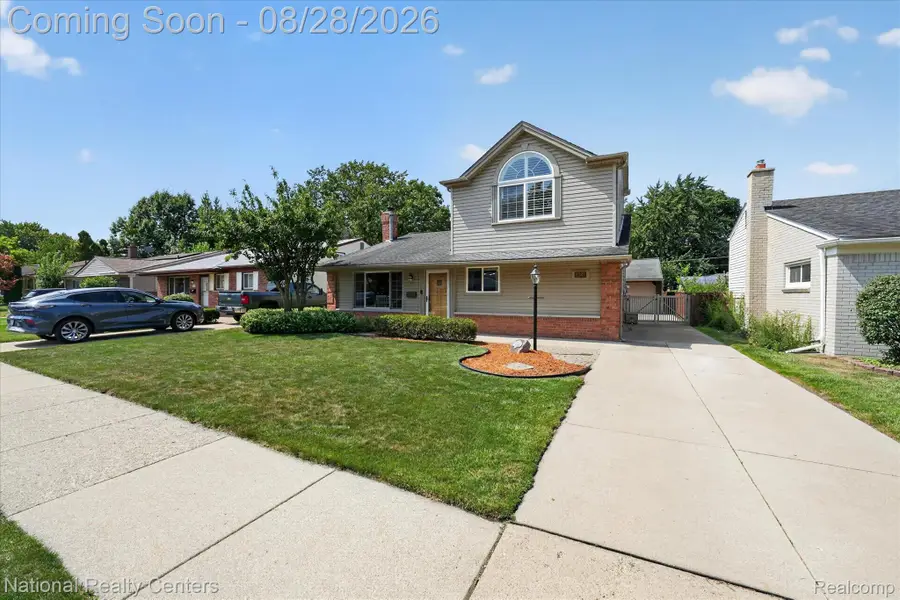 8347 Donna Street, Westland, MI 48185 - #2