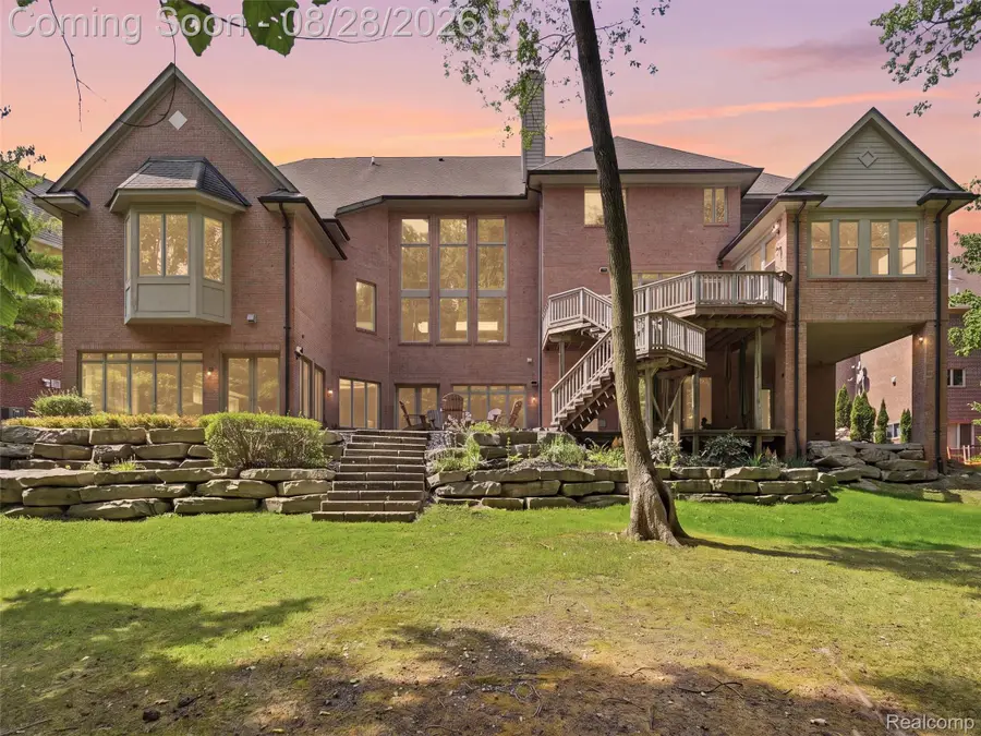 6933 Kirkbridge Hill, West Bloomfield, MI 48322 - #2