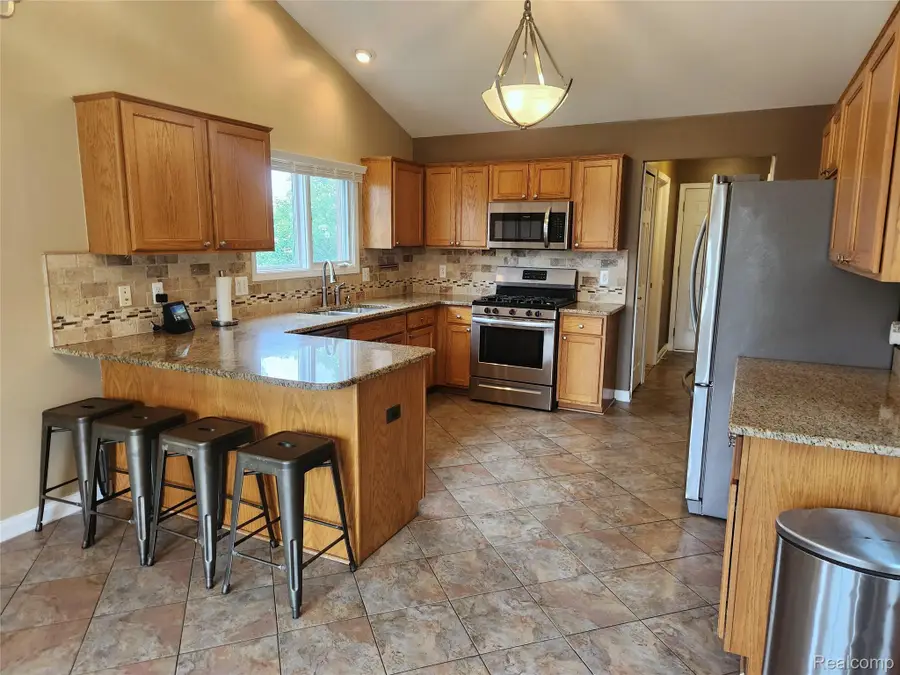 29007 Oakmont Drive, Chesterfield, MI 48051 - #3
