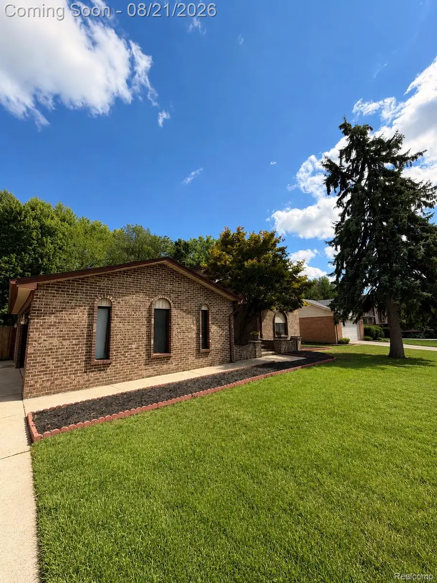 18823 Millar Road, Clinton Township, MI 48036 - #2