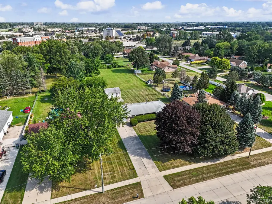18956 Superior Street, Southgate, MI 48195 - #3