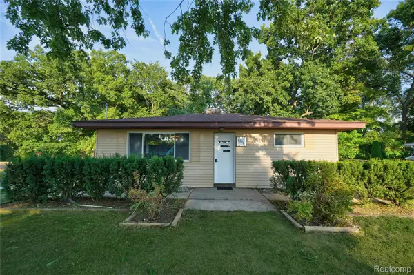 6220 Wertz, Davisburg, MI 48350
