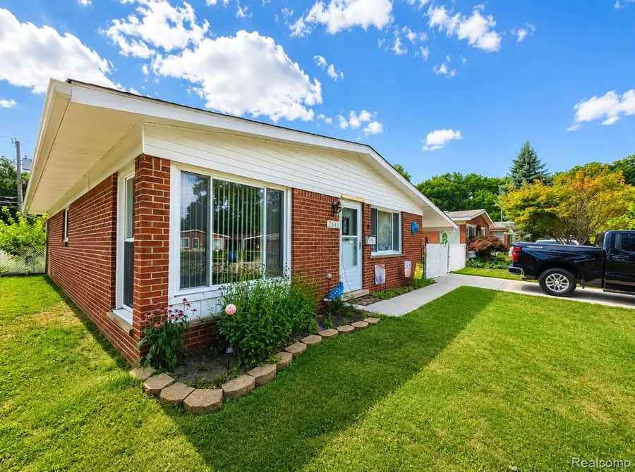 7541 Harrison Street, Westland, MI 48185 - #3